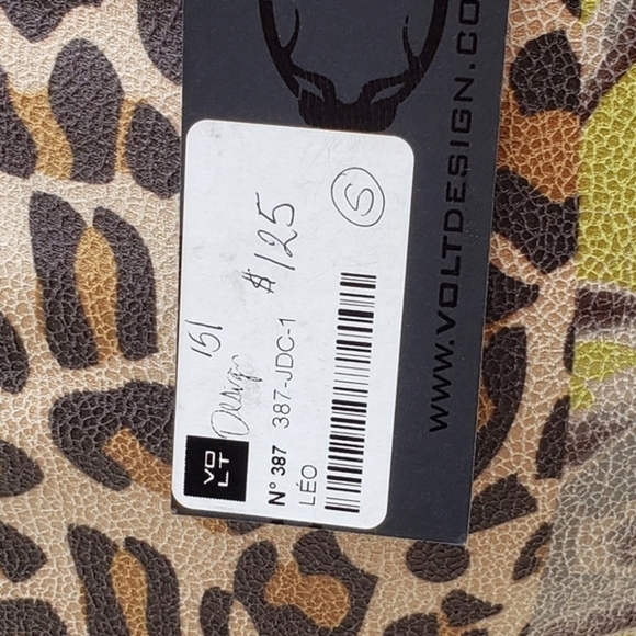 VOLT Design Skirt‎ - Picture 5 of 9